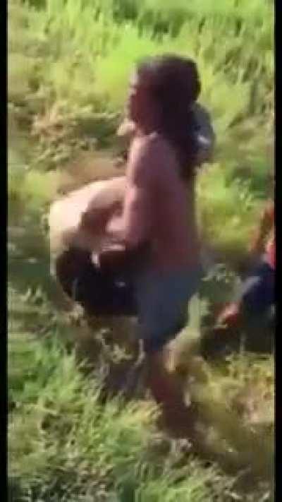 WCGW Getting Slam by A big fish