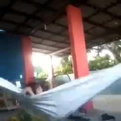 Um balançar calmo na rede