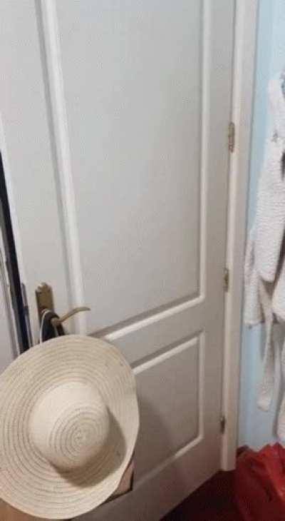 hey daddy, u want a lil asian girl to switch up her outfit for ya…age please