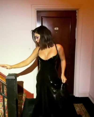 Vanessa Hudgens won’t wait until you reach the hotel room. You’re going to have to fuck her there on the stairs.