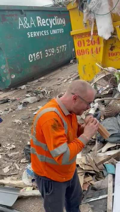 Don't put your dick in that