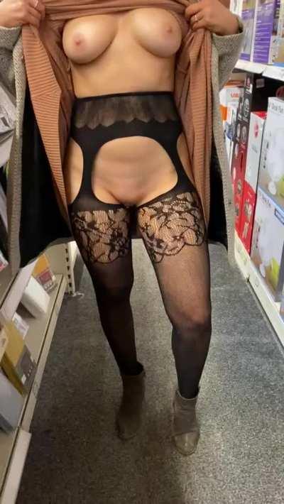 I look so innocent until you see what’s underneath! [GIF]