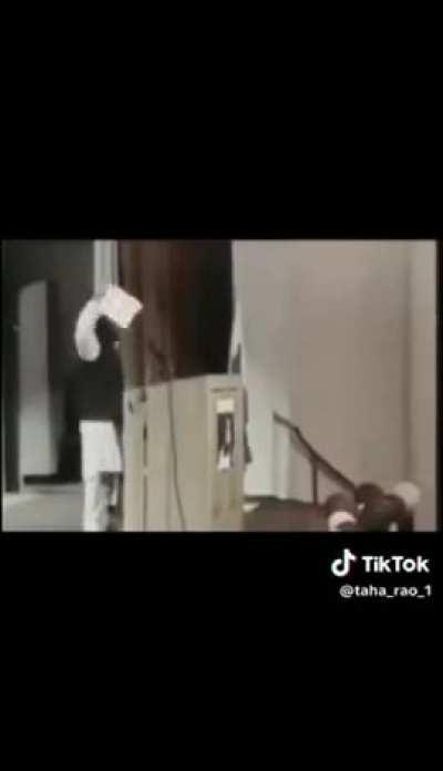 The difference between the “one who orders” and “those who must abide”