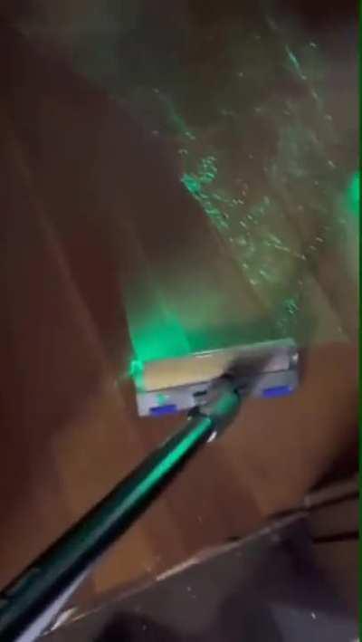 cleaning with lasers
