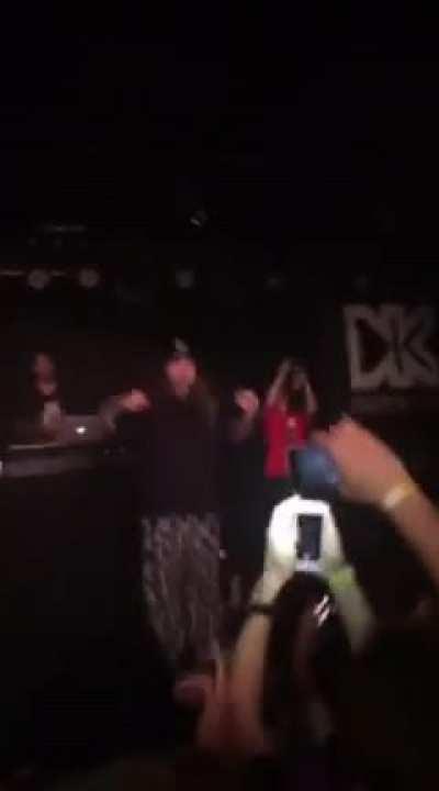 Man what I would give for another live show of the boys