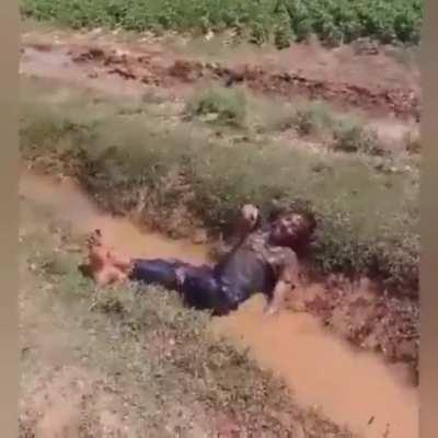 The man with rabies who escaped from the hospital showing hydrophobia