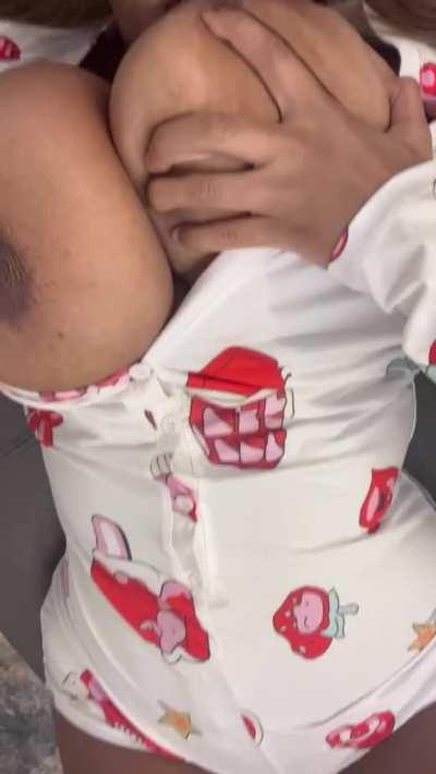 Come and lick my feet