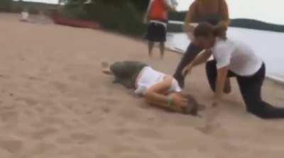 One of those rare cases when the force-field doesn't work