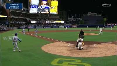 [Highlight] Ian Happ hits a solo shot to cut the lead to 2. 6-4 PADRES