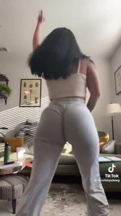 it’s just so hypnotic 😵‍💫