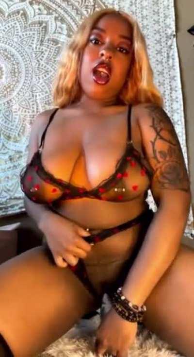 Wish that was my dick 💦 (Check her out:  