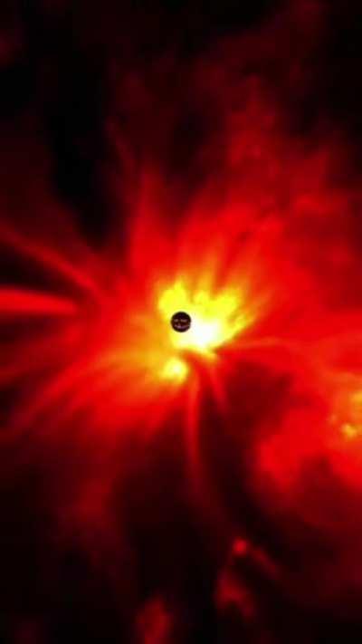 Размеры самой большой известной звезды в сравнении с Землей и Солнцем