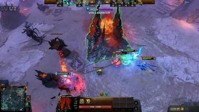 Don't give up! The support goes 1v3 against the enemy and does the impossible!