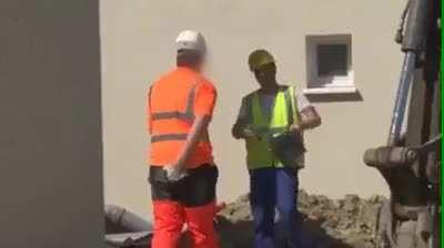 WCGW bending over on a job site