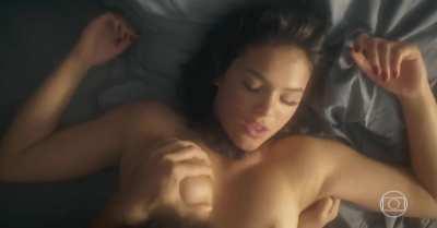 Bruna Marquezine sex scene
