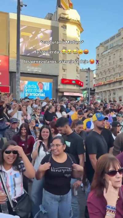 se pusieron a bailar asereje en el Obelisco para festejar
