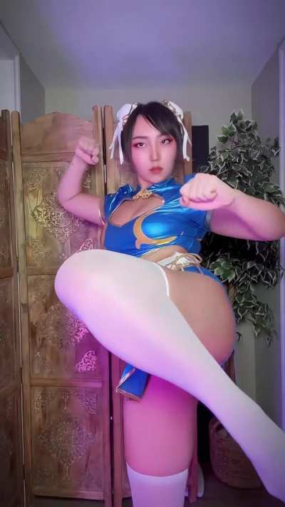 microwave edit of my Chun Li cosplay
