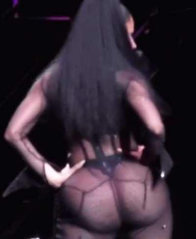 🐐🍑