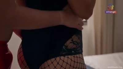 Shyna khatri big ass show and slap 