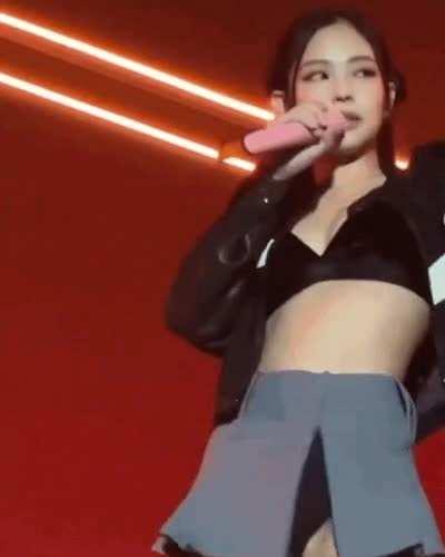 I like it when you wear your whore outfit babe 🤤👅