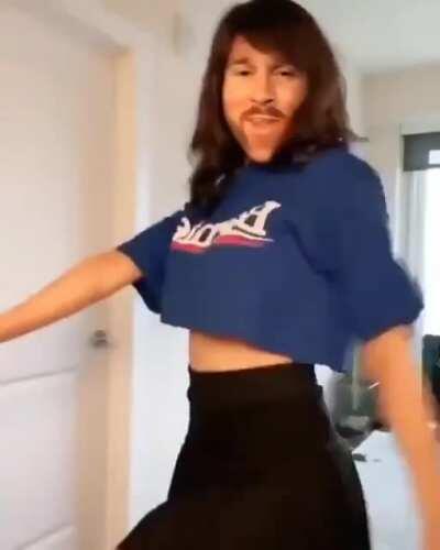 Lionelle Mesi losing her mind after 3 weeks of isolation.