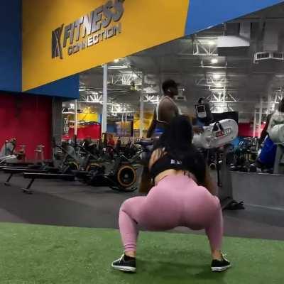 Fierce workouts are so necessary for gains! (f)