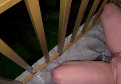 I love feeling the cool breeze while I let loose 🌬️👸💦