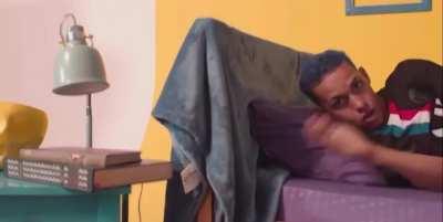 Muquinha depois q chuta o modem e fala q a internet caiu🐒🐒👏🏻👏🏻👏🏻