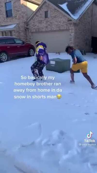 Prayers up for LilN, he finna catch a lil ass beatin😔🙏🏼