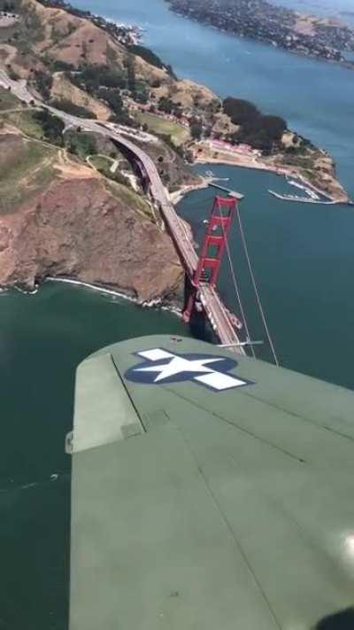 Flying a P-40 Warhawk over the Golden Gate Bridge