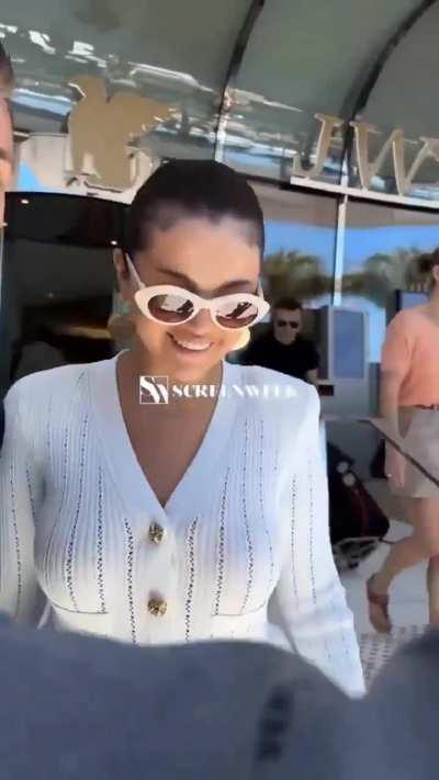 The way those melons bounces