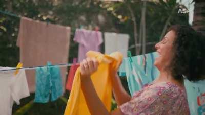 THIAGOD fazendo uma propaganda