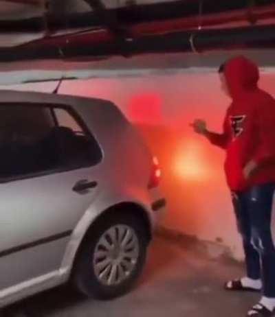 When you ask your friend’s help when parking …