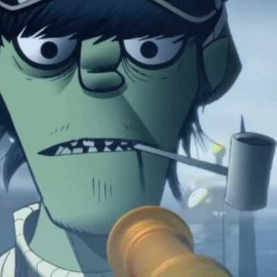 Murdoc Sees something and gets scared