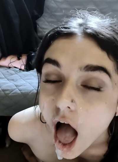 💖 flash sale all january 💖 over 200 files plus free updates in my dropbox, smaller vid bundles, foot/piss fetish friendly ⚪️ kik/telegram: @bunnygothic for full pricelist ⚪️