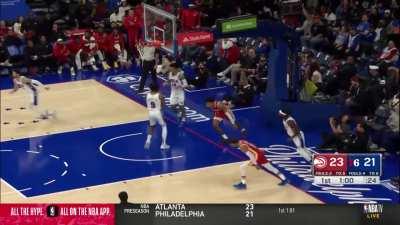 [Highlight] Trae gets the ball on the break and lobs it to Jalen who throws it down with one hand