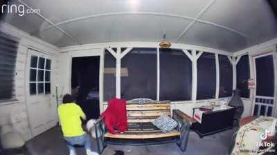 Guy fights black bear to defend his dogs.