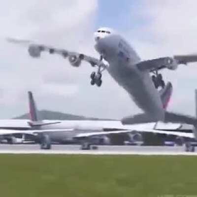 This plane has peculiar aerodynamics