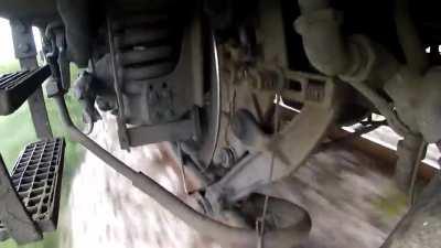 suspension at 100 Km per hour on jointed tracks