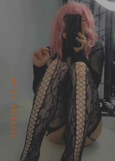 I can make it fall on your forehead ;3