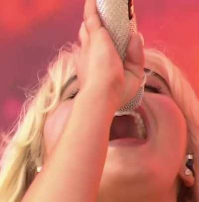 Performing “because i liked a boy” at BBC Radio Weekend 1’s Big Weekend in Luton | May 2024