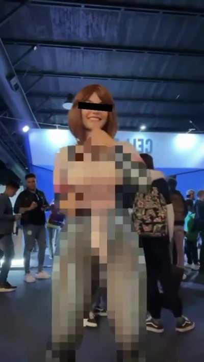 Censored Uraraka cosplay