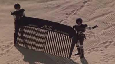 Moff Gideon searching for the child (deleted scenes)