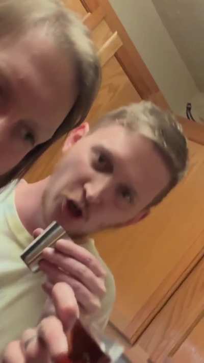 authentic fall apple cider 😎