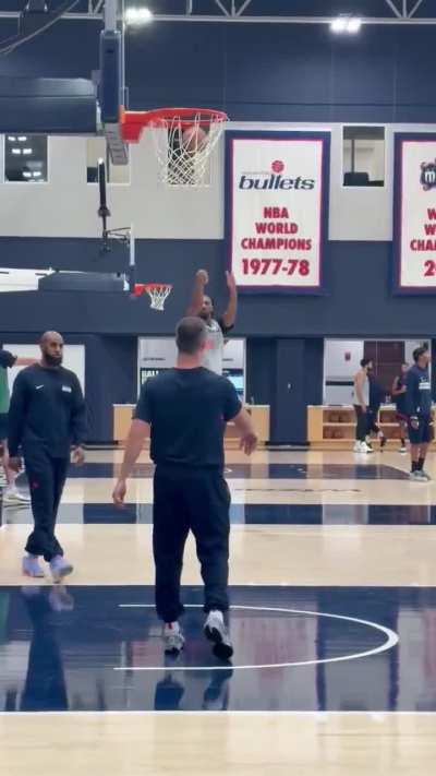 More shooting from Alex Sarr. Via @ByVarunShankar on twitter.