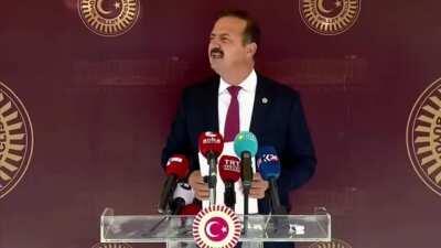 İYİ Parti Sözcüsü Yavuz Ağıralioğlu hem Yunanistan'a, hem de AKP'ye seslendi.' “Yunanistan’ın 12 milyar $ silah anlaşmasından korkacak değiliz. Yunanistan’ın silah için hesapladığı parayı biz Telekom’da dolandırıldık.