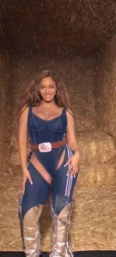 Queen B talkin dirty in creole + latest Ivy Park