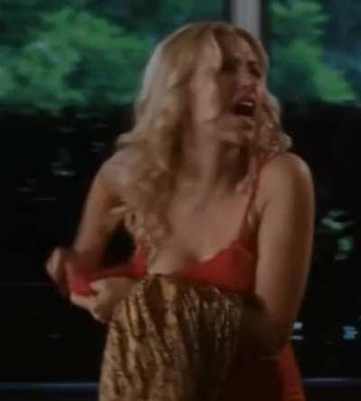 Scarlett Johansson's bouncing tits