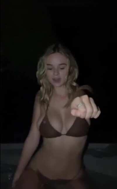 Hot Tub Hottie