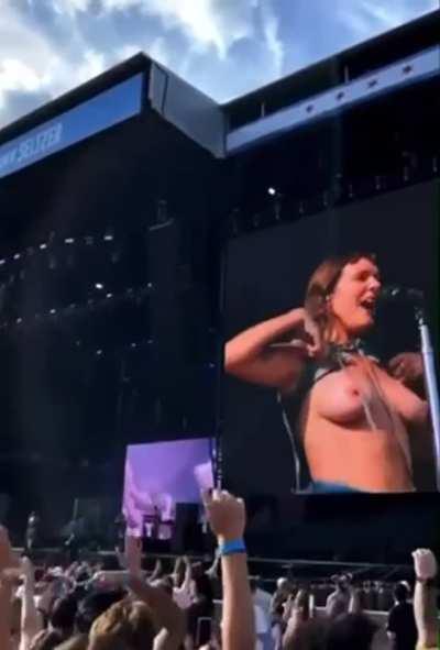 Showing Her Fans Some Love